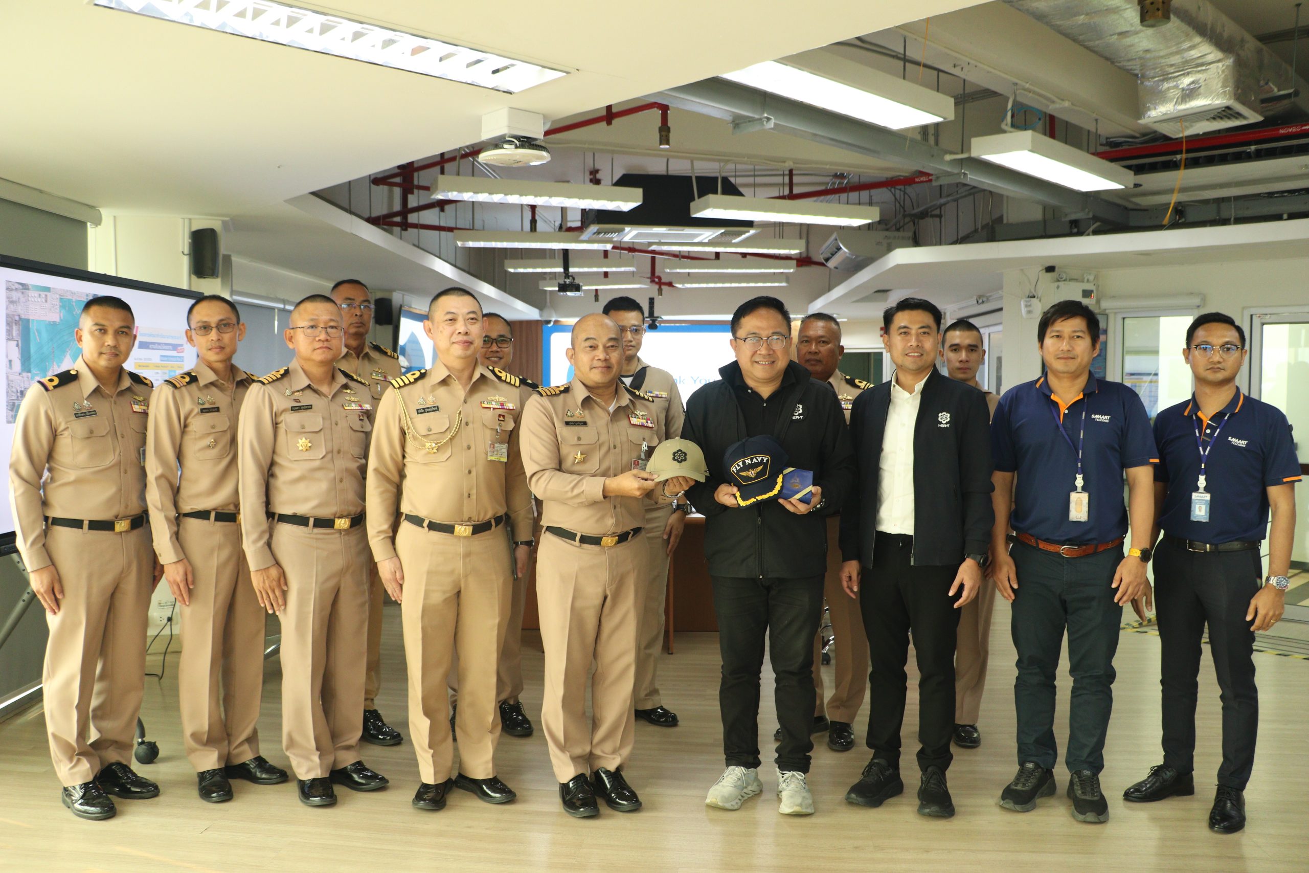 สทร. ต้อนรับคณะเยี่ยมชมจากกองการบินทหารเรือ กองเรือยุทธการ
