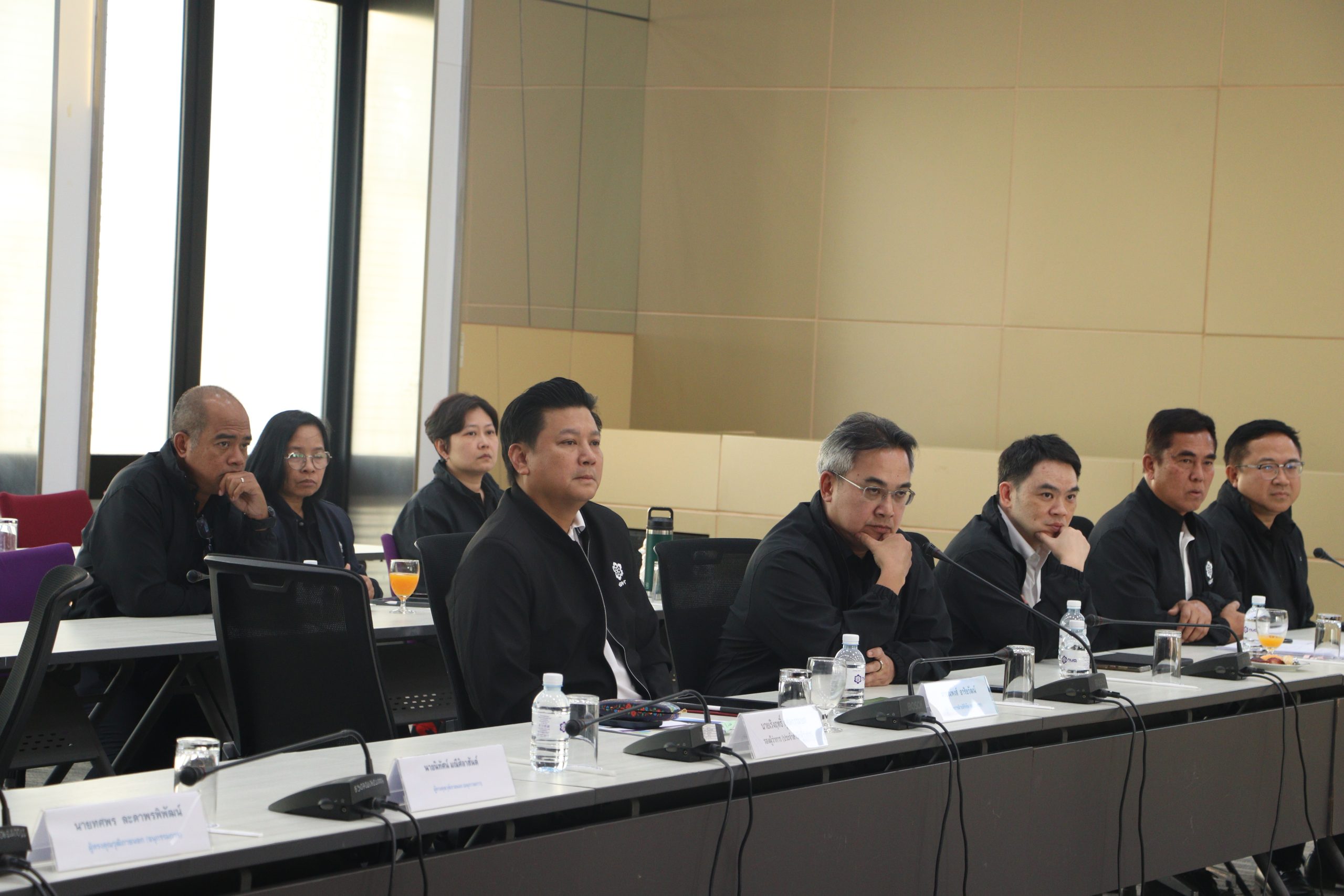กนอ.มาบตาพุดคอมเพล็กซ์ ต้อนรับคณะอนุกรรมการการเงิน งบประมาณ และการลงทุนและคณะอนุกรรมการด้านการพัฒนาเทคโนโลยีดิจิทัล ตรวจเยี่ยมพื้นที่นิคมอุตสาหกรรมมาบตาพุด Smart Park และท่าเรืออุตสาหกรรมมาบตาพุด