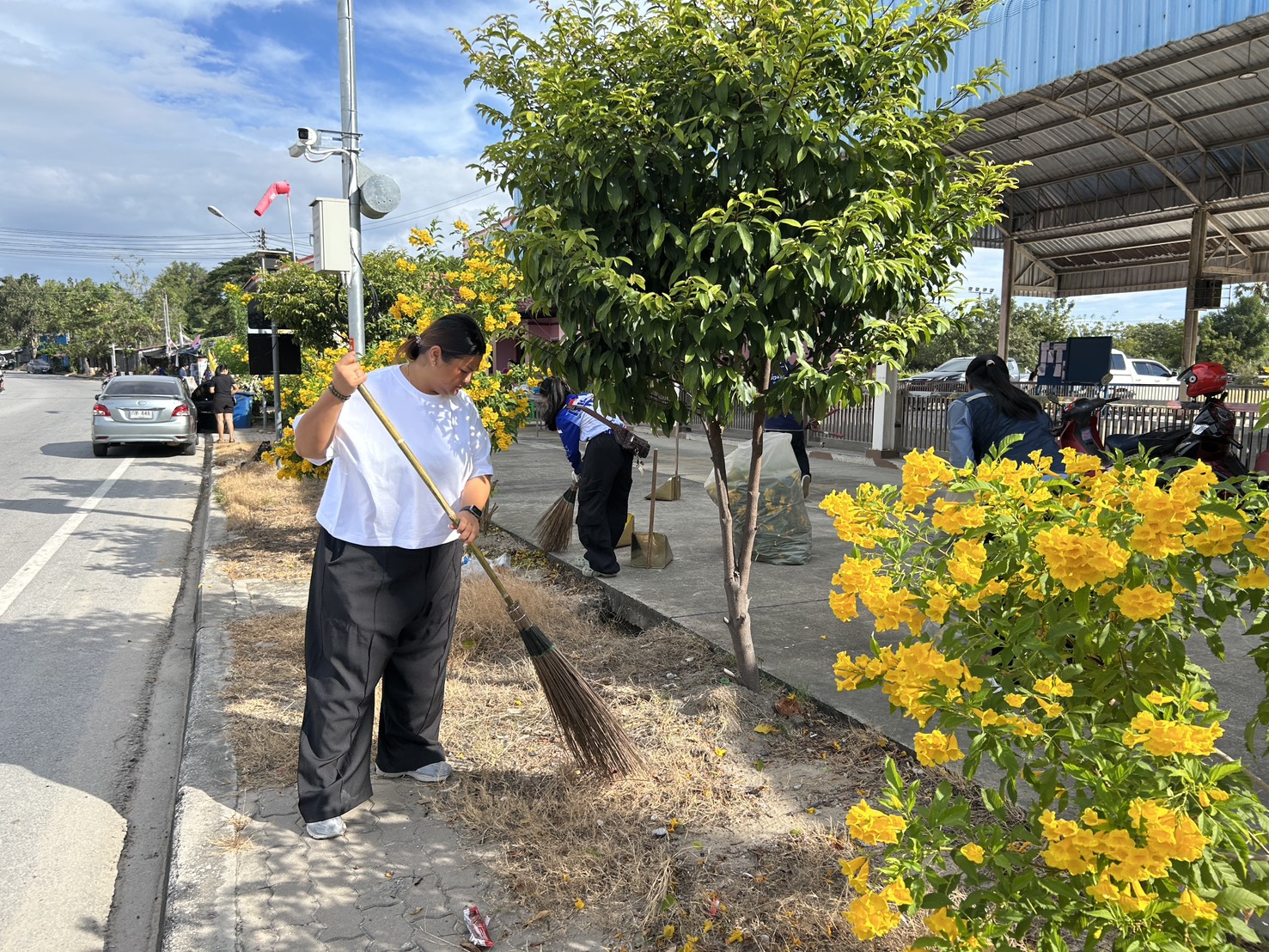 สทร. ร่วมกิจกรรมจิตอาสาพัฒนาชุมชน-ตากวนอ่าวประดู่