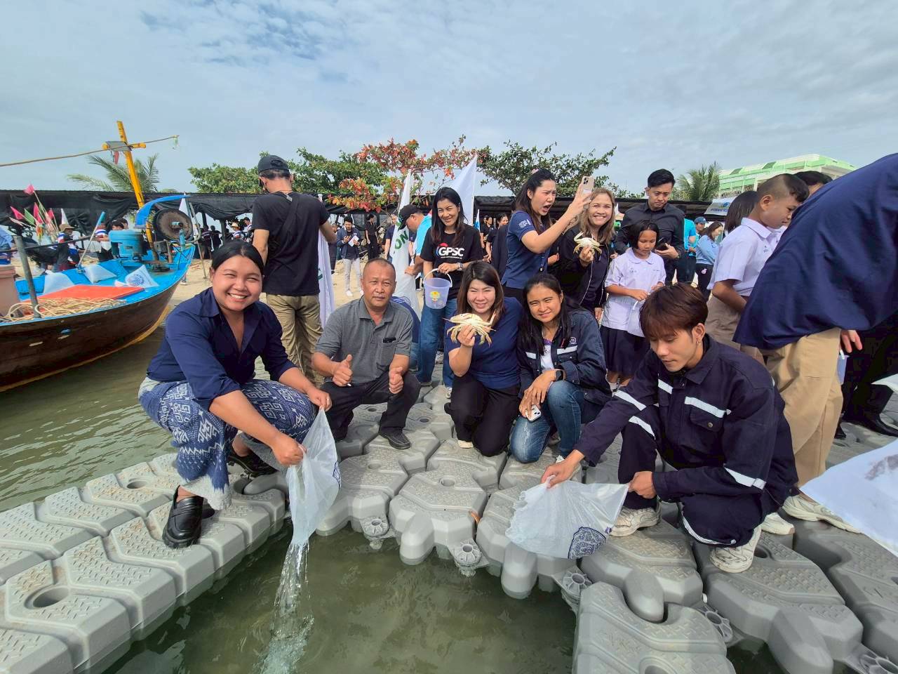 สทร.ร่วมกิจกรรมปล่อยพันธุ์สัตว์น้ำเพื่อเพิ่มทรัพยากรทางทะเล และชายฝั่งพื้นที่จังหวัดระยอง ประจำปี 2568