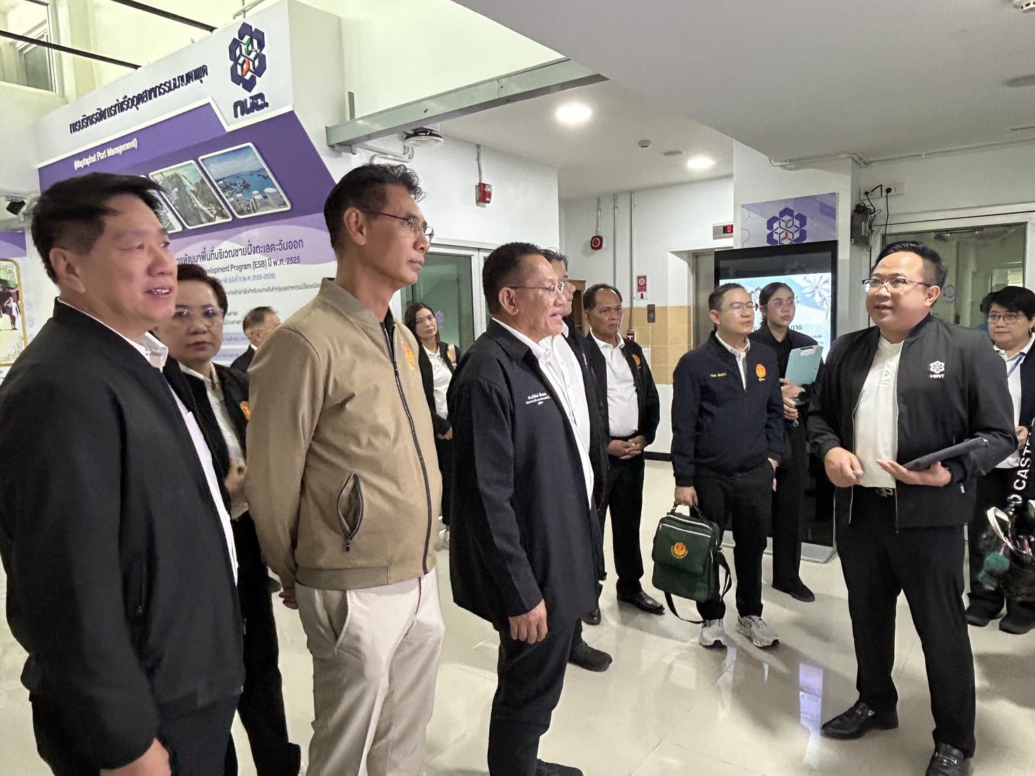 สทร. ต้อนรับคณะอนุกรรมาธิการด้านการกระจายอำนาจฯ วุฒิสภา ตรวจเยี่ยมการดำเนินงานและโครงการพัฒนาท่าเรือระยะที่ 3