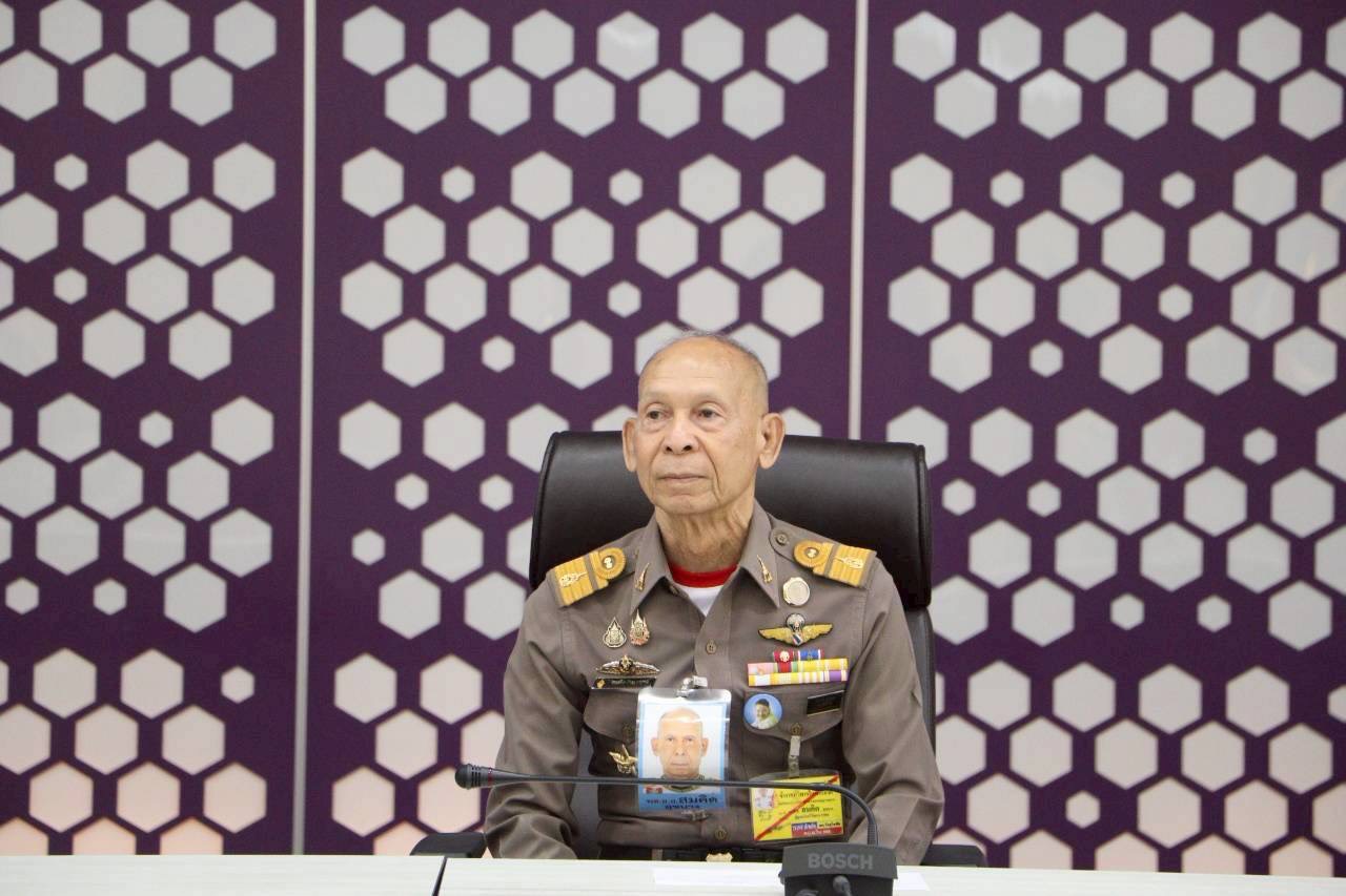 กรมวังผู้ใหญ่ประจำพระองค์ฯ เป็นประธาน นำเด็กและเยาวชนจากศูนย์ฝึกและอบรมเด็กและเยาวชนระยอง สถานพินิจและคุ้มครองเด็กและเยาวชนจังหวัดระยอง เข้าศึกษาดูงาน ณ มาบตาพุดคอมเพล็กซ์