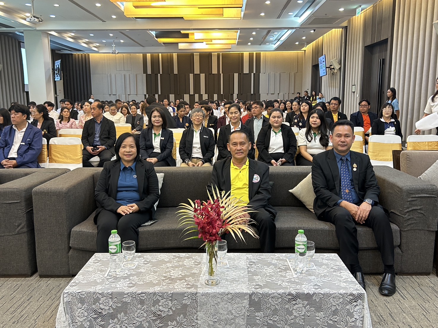 18092568-Community Friends Association-01
