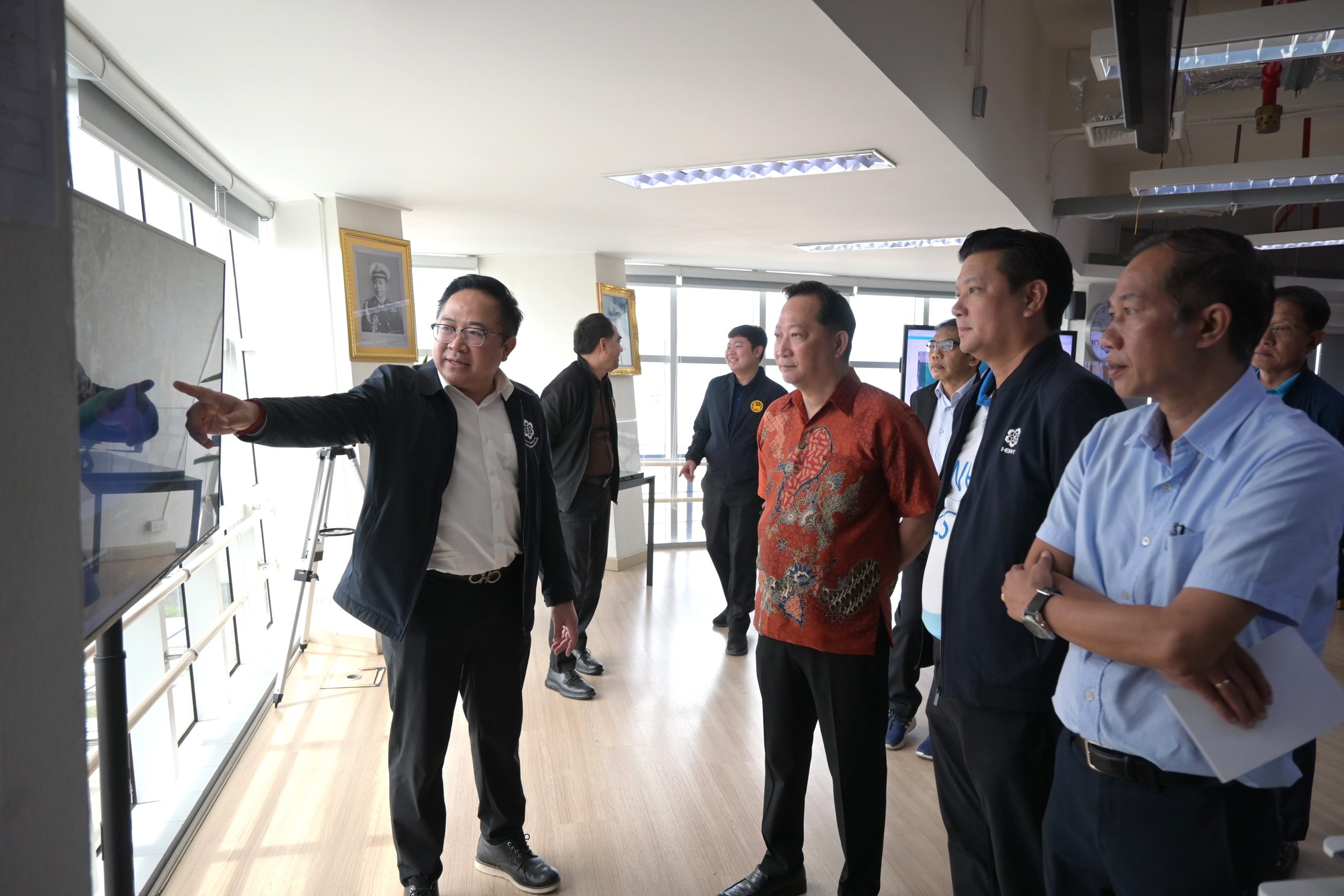 ผู้ว่าราชการจังหวัดระยอง ลงพื้นที่ติดตามความคืบหน้าท่าเรืออุตสาหกรรมและโครงการพัฒนาท่าเรืออุตสาหกรรมมาบตาพุดระยะที่ 3