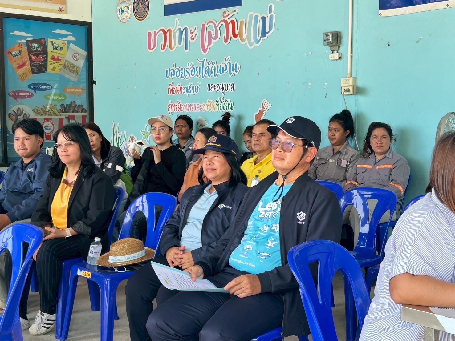 สทร. ร่วมกับผู้ประกอบการ จัดกิจกรรม let’s zero together เก็บขยะชายหาด ณ ชายหาดตากวน กลุ่มประมงเรือเล็กพื้นบ้านตากวนอ่าวประดู่